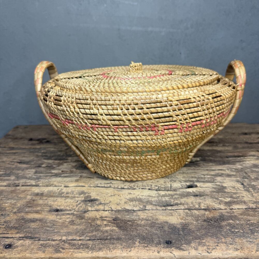 Vintage 10" Coiled Grass Basket with Lid - Boho Storage Bowl with Double Handles